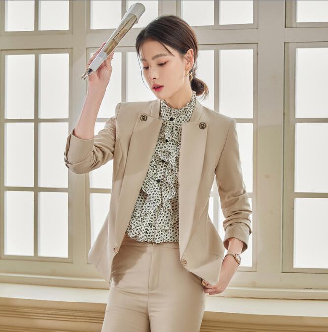 楽天市場】【送料無料】ビジネススーツ 折り襟 細身 スタイリッシュ