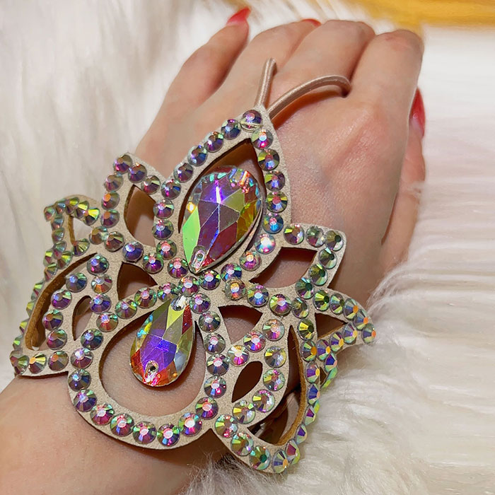 楽天市場】ベリーダンス衣装 手 アクセサリー 手用 ストーン