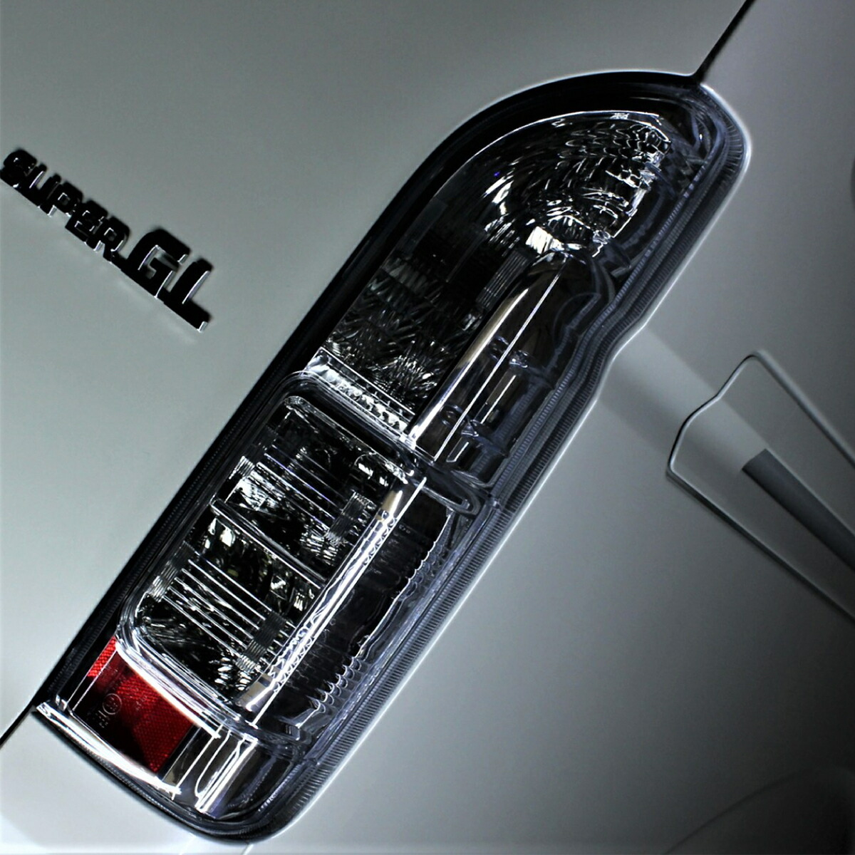 楽天市場】トヨタ ハイエース テールランプ テール ランプ 純正 タイプ