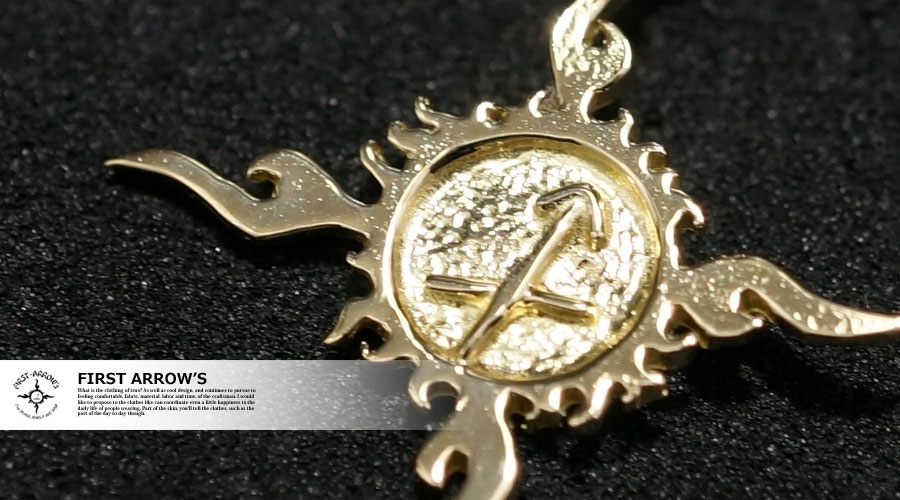 楽天市場】ポイント2倍!!ファーストアローズ K18透かしマークメタル