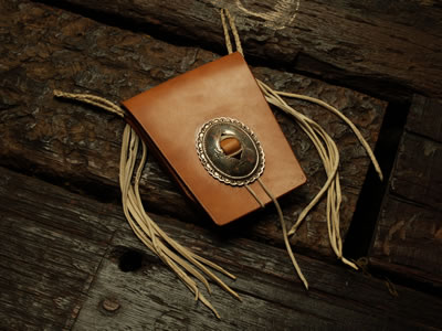 楽天市場】ポイント2倍!!ファーストアローズ コンチョ(XL)付 四角型