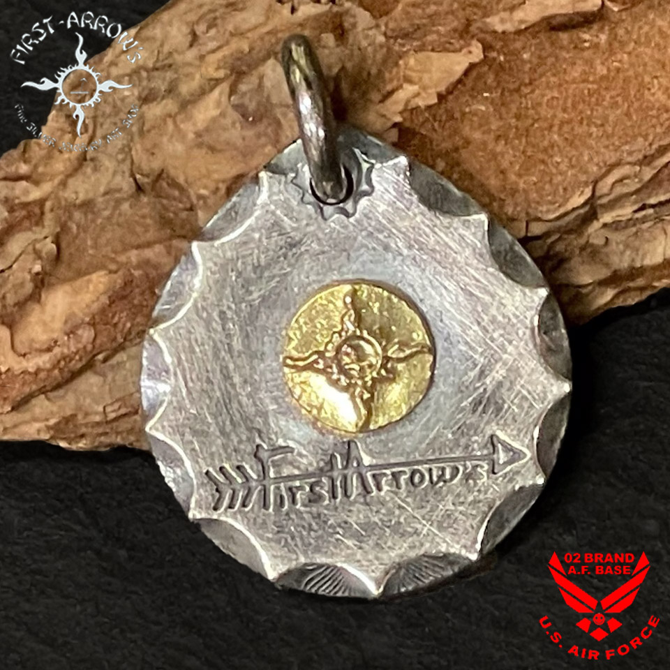 楽天市場】ポイント2倍!!ファーストアローズ K18付 ARROW Sign METAL