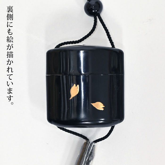 帯飾り 印籠型 正絹の房付き 蒔絵調 開閉できる蓋付 ：つゆくさ公式