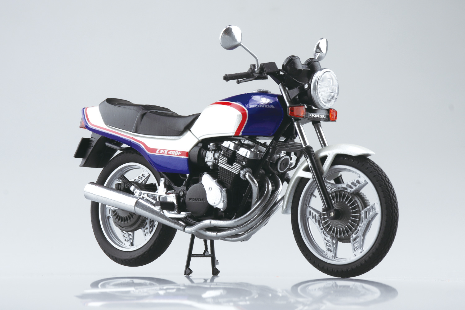Honda CBX400F モンツァレッド【4905083111604】｜青島文化教材社