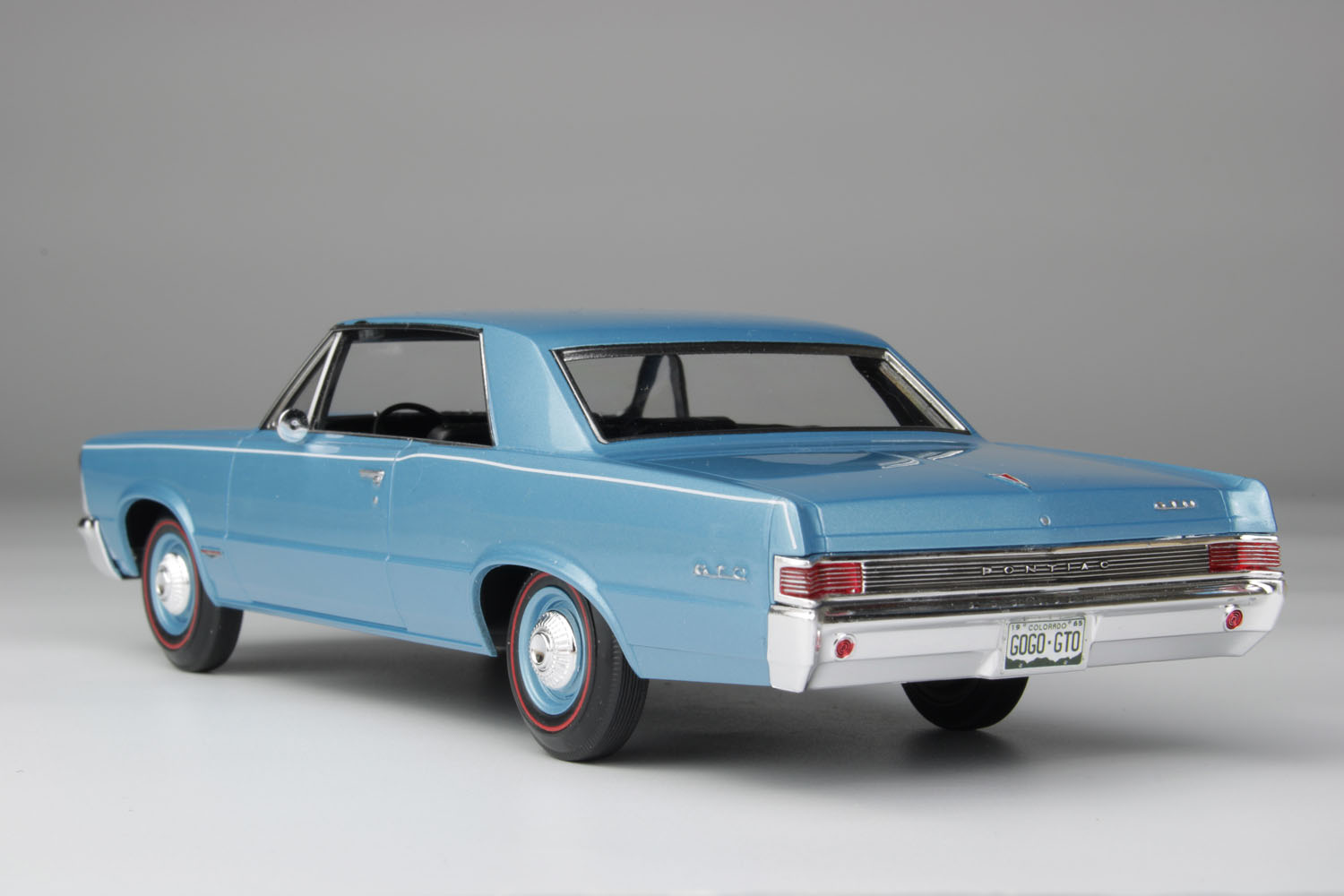 1/25 1965 ポンティアック GTO ハードトップ【AMT1410:0849398063859