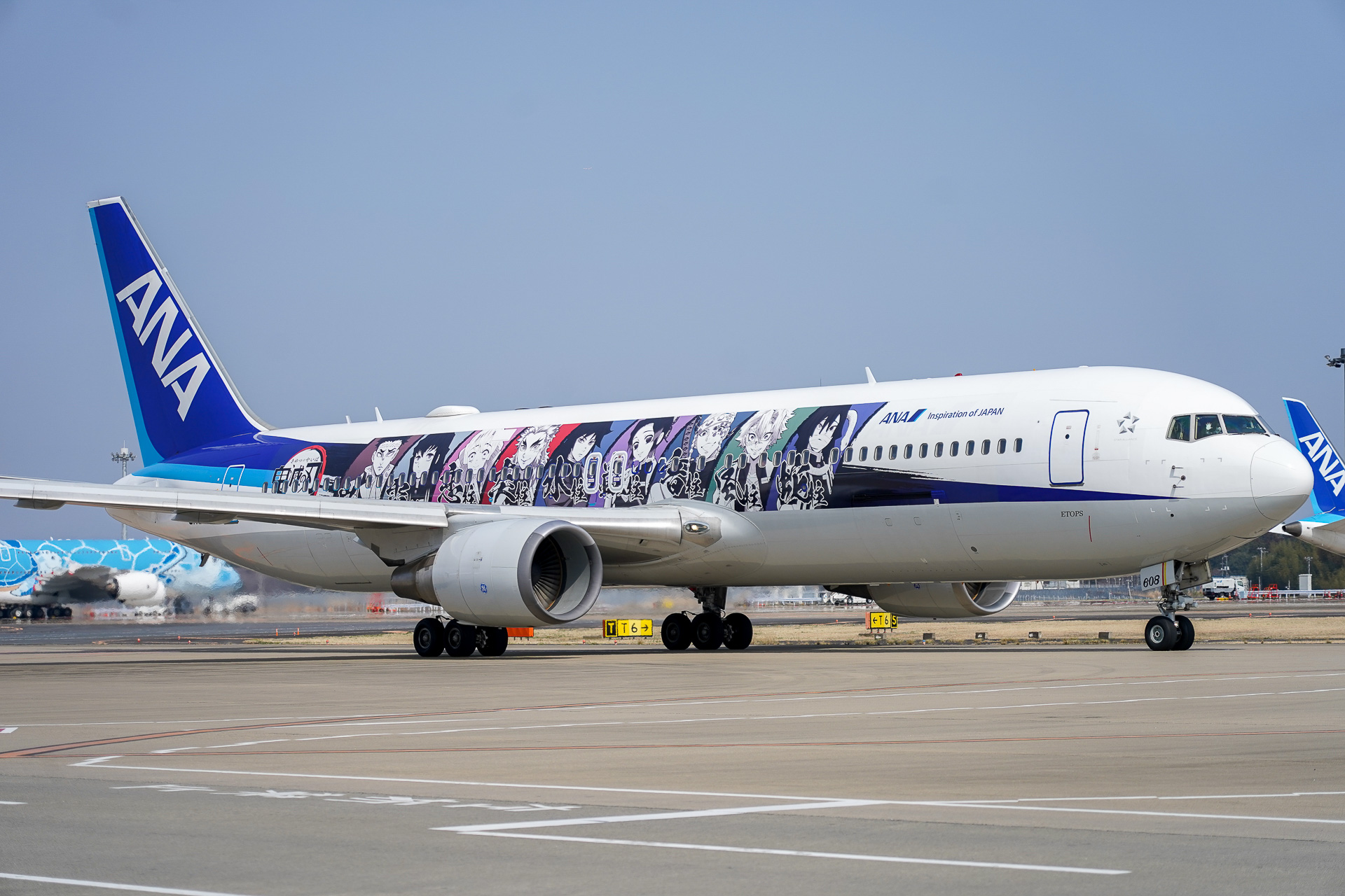 ANA「鬼滅の刃」9人の柱をデザインした弐号機、成田に到着！ ファンを