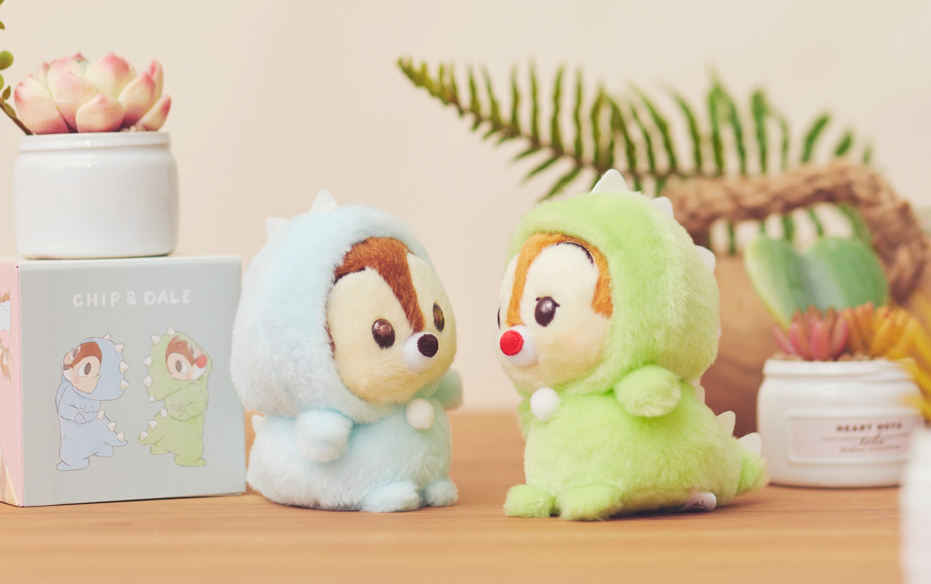 かわいく「ガオ〜ッ！」って言われたい！ ディズニーストアから恐竜