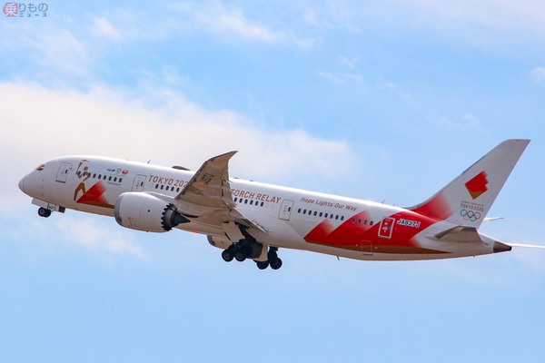 成田発羽田行きで「聖火特別輸送機」初フライト！ 飛行およそ20分