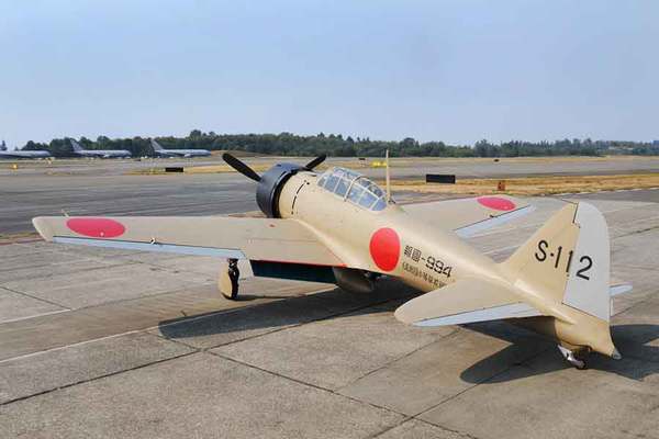 アメリカで飛行可能なゼロ戦が誕生！ 角型主翼の32型で空飛べるのは初