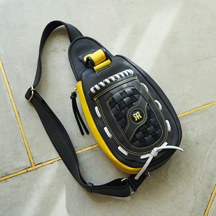 阪神タイガースコラボ グローブボディバッグ｜GLB102HT｜革・レザー