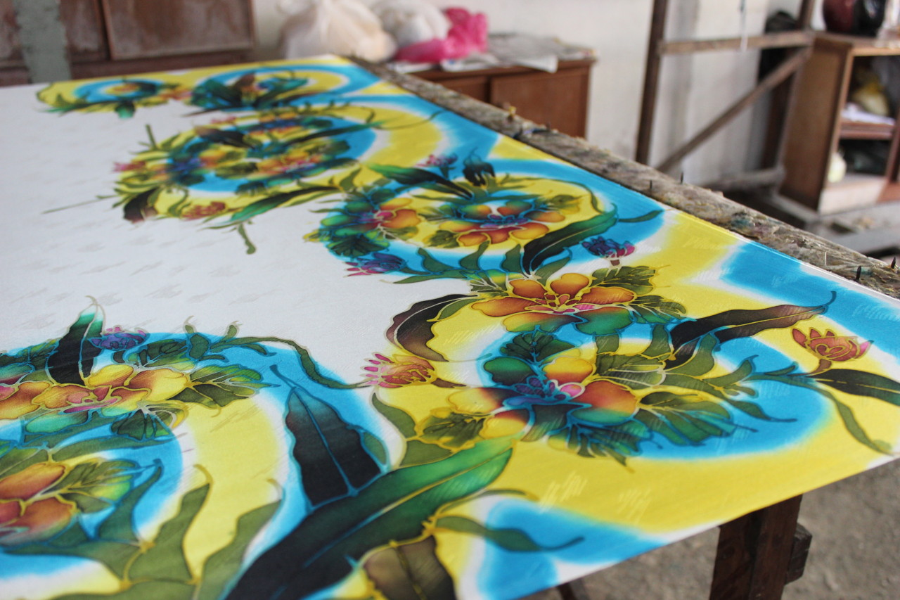 バティック（ろうけつ染め）を見学してみよう | TRIPPING!