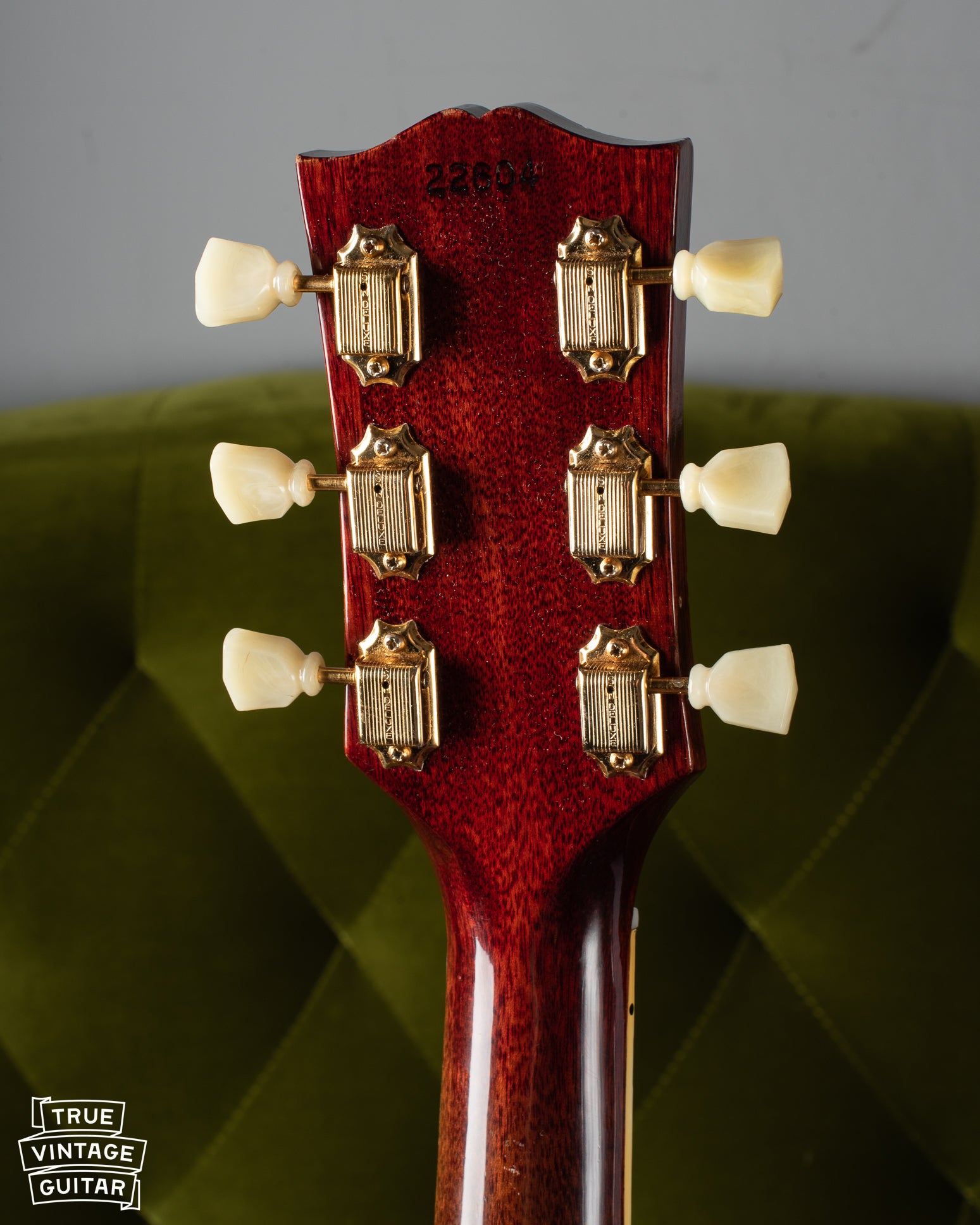 Gibson Hummingbird 1961 with tags – True Vintage Guitar