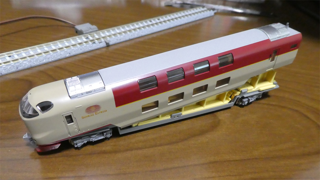 サンライズエクスプレス 深夜を走る(室内灯を組込む) | Try Widely