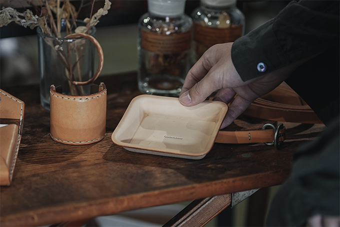 Hender Scheme / Leather Tray S | twelve
