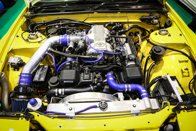 4.0リッターV8エンジン（1UZ）にスワップされた180SX【NEO PROJECT