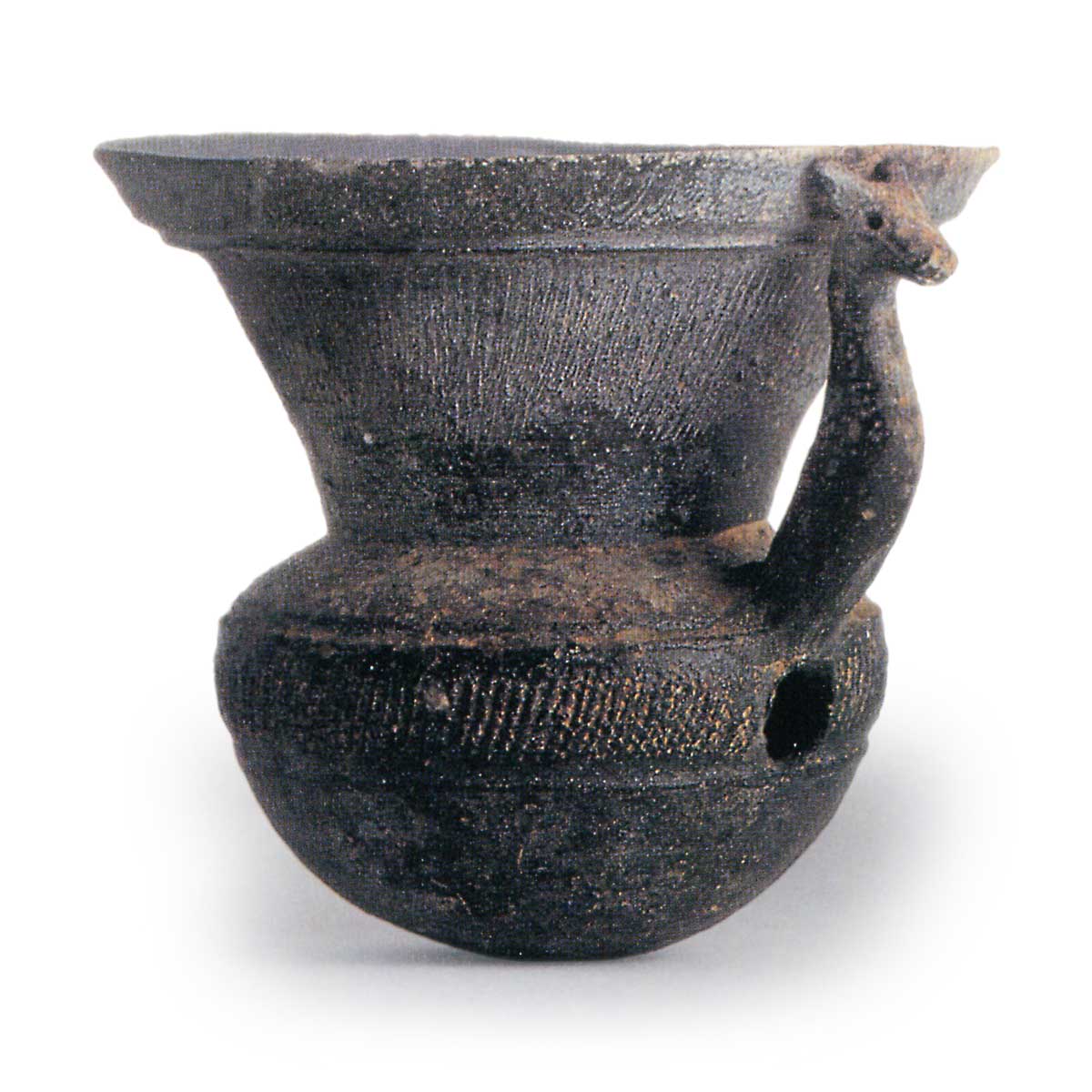 須恵器 鹿飾付𤭯 | 鶴田 純久の章 お話