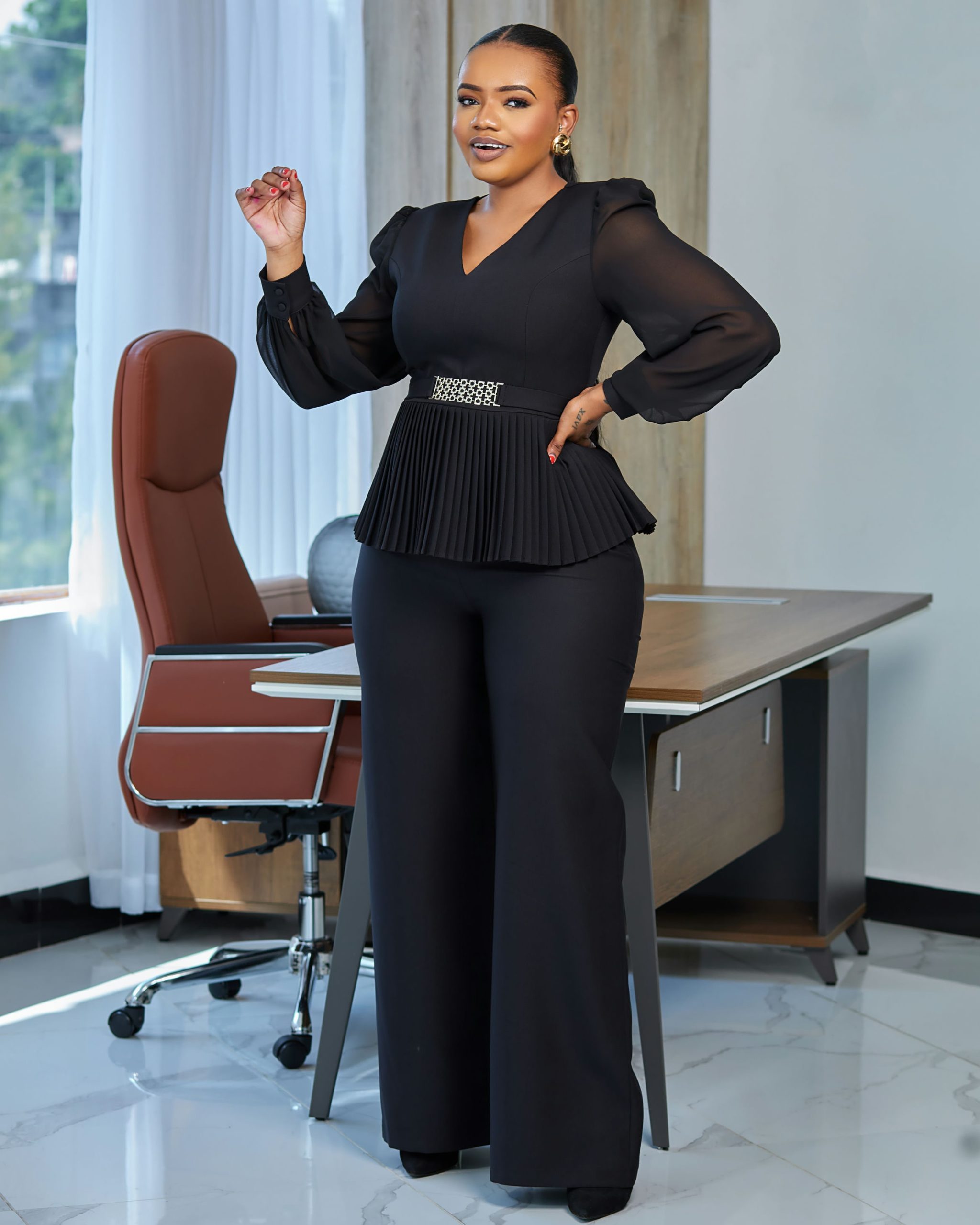 BLACK TWO PIECE SET WITH PLETED PEPLUM TOP – Tuvae 254
