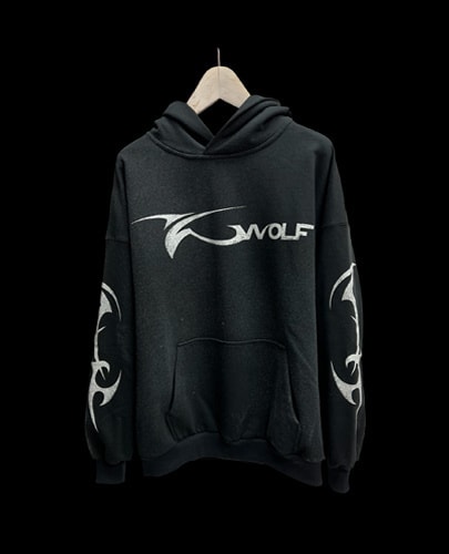 TYRANTWOLF HOODIES of TYRANTWOLF 公式オンラインストア 篠塚辰樹
