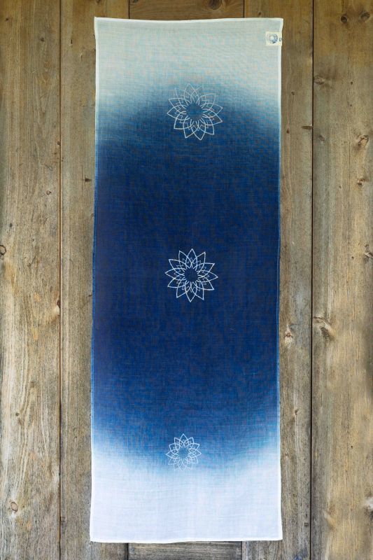 新品未使用】草木染伝統工芸 田尾日出郎 布染めタペストリー とちぎの