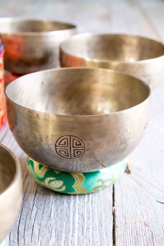 プロの演奏家の方必見！サンタ・ラトナ・シャキア氏の工房より、希少な