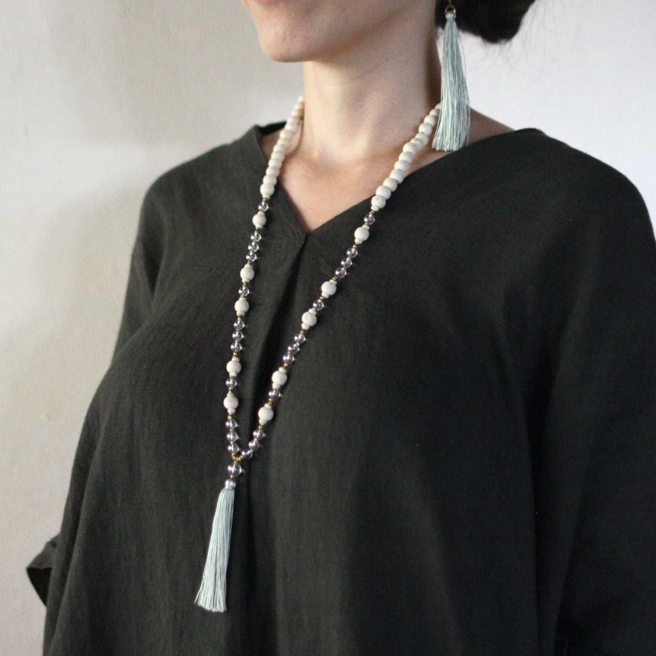 ヨガや、ジャパ瞑想以外にも、普段使いにもぴったり。神聖で清楚な