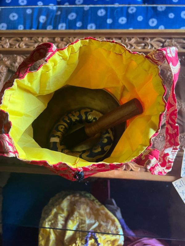 プロの演奏家の方必見！サンタ・ラトナ・シャキア氏の工房より、希少な