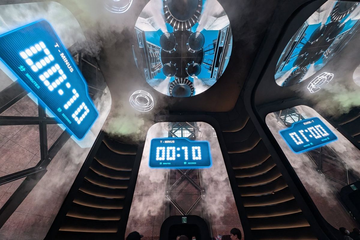 大型　宇宙エネルギーパワー 不思議の石鉄隕石　アンティーク 時代物　約1205g