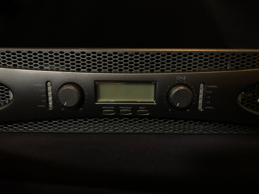 映画音響用パワーアンプにCROWN XLS1002を導入してみた（アンボックス