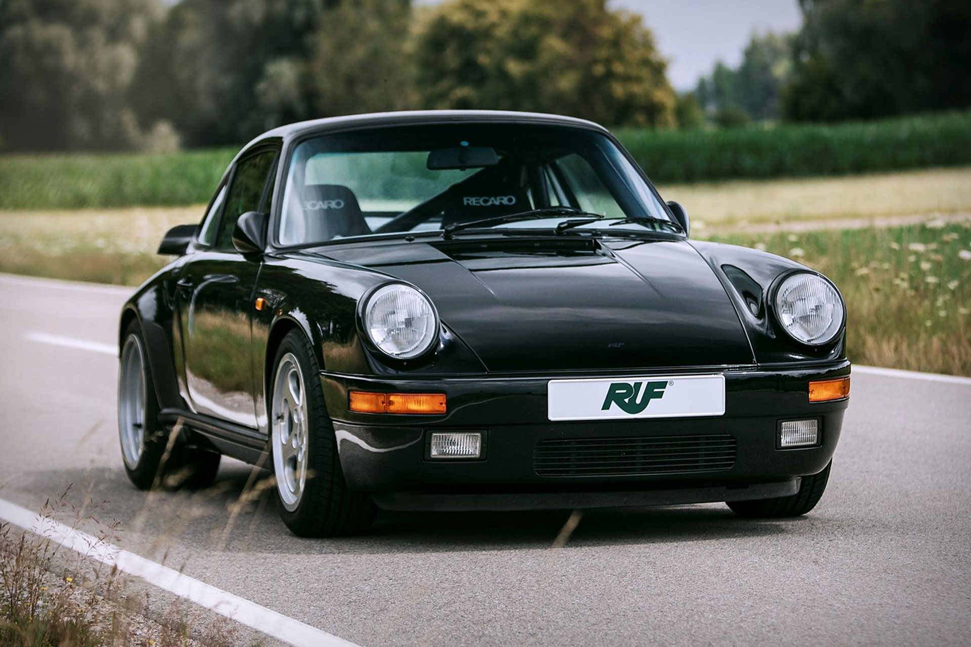 1989年型 RUF CTR イエローバード クーペ | Uncrate