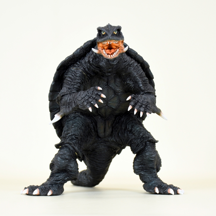 ゴジラ造形の第一人者 酒井ゆうじ氏により『ガメラ 大怪獣空中決戦』3