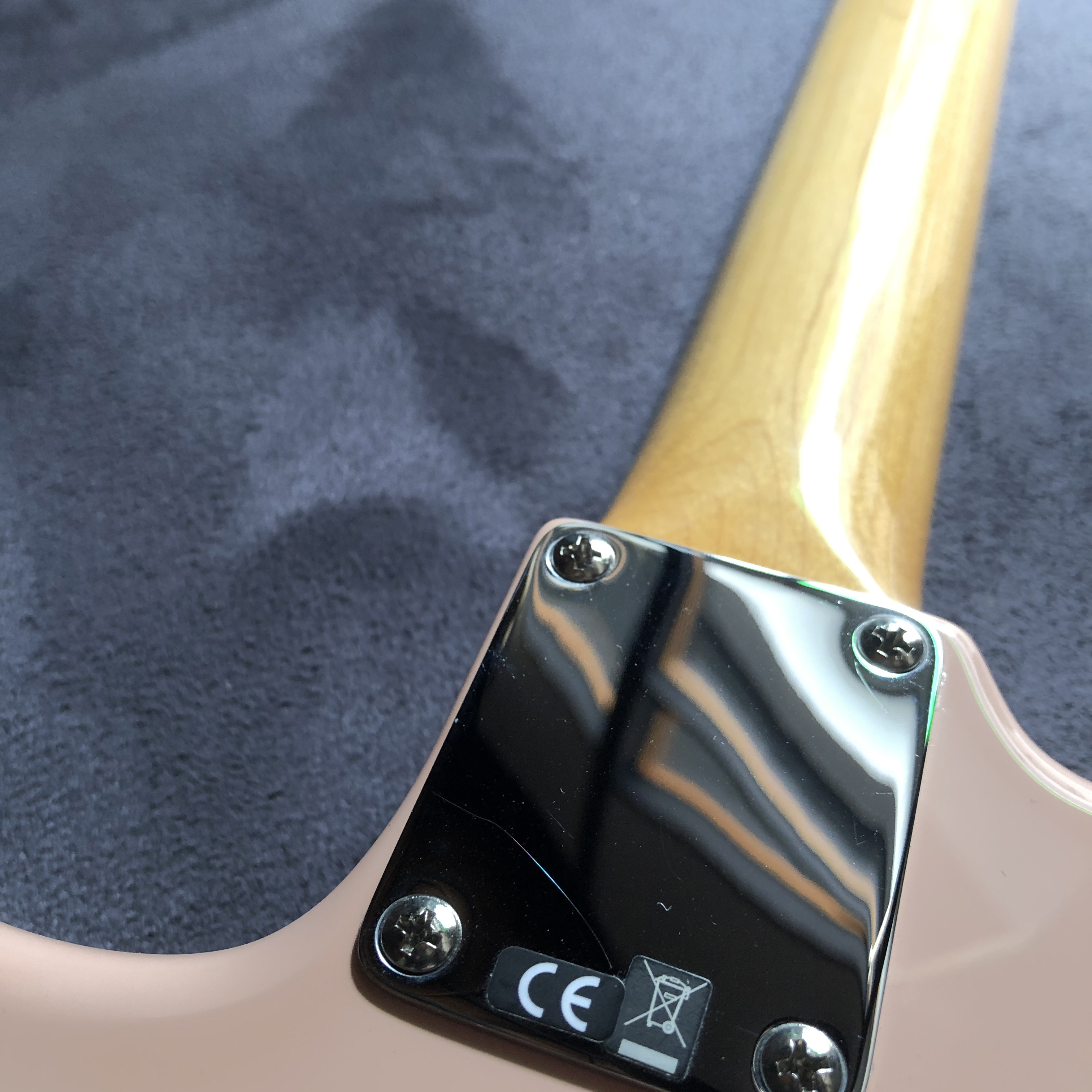 SOLD】Fender Mexico Classic Player Jazzmaster Special Shell Pink