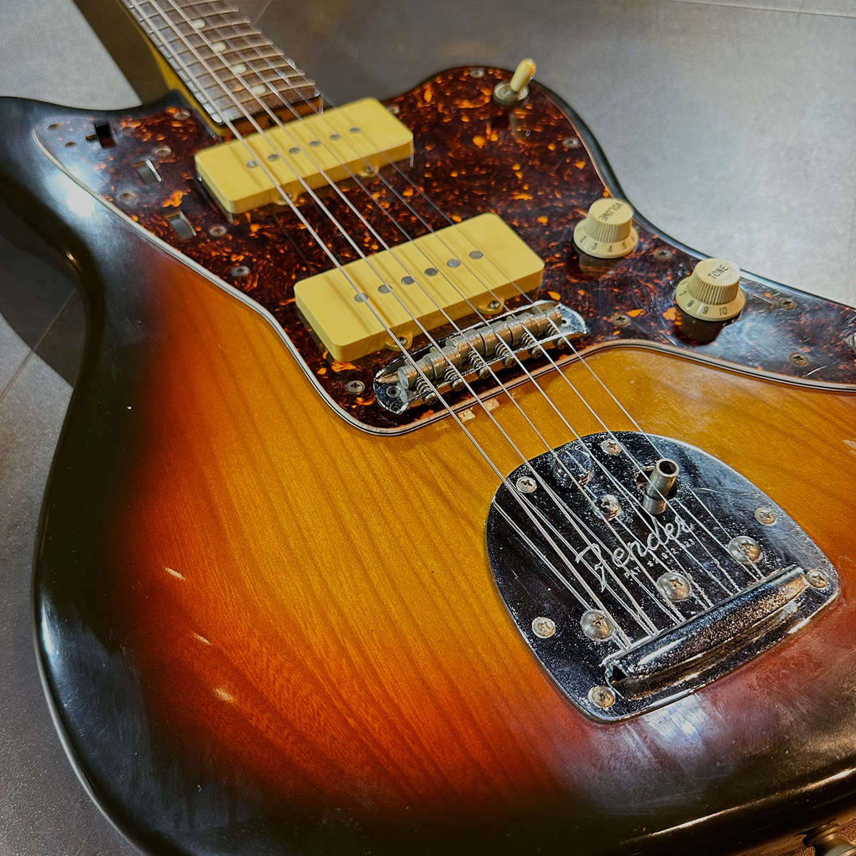 Fender Japan JM-66 Sunburst FUJIGEN製 | UNTAKE GUITARS（アンテイク