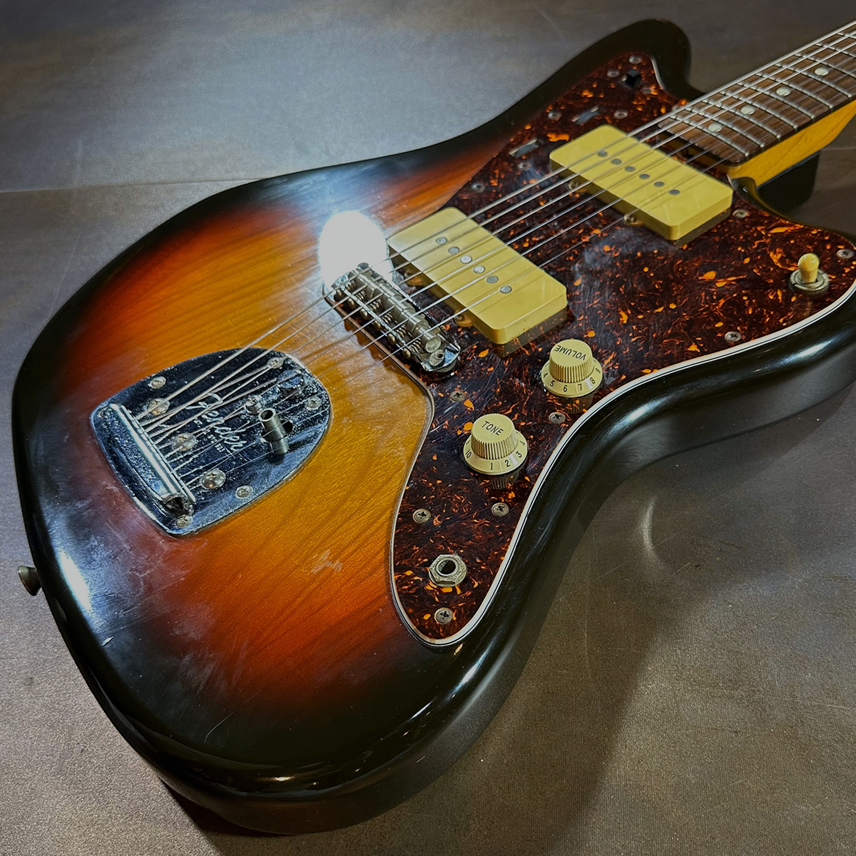 Fender Japan JM-66 Sunburst FUJIGEN製 | UNTAKE GUITARS（アンテイク