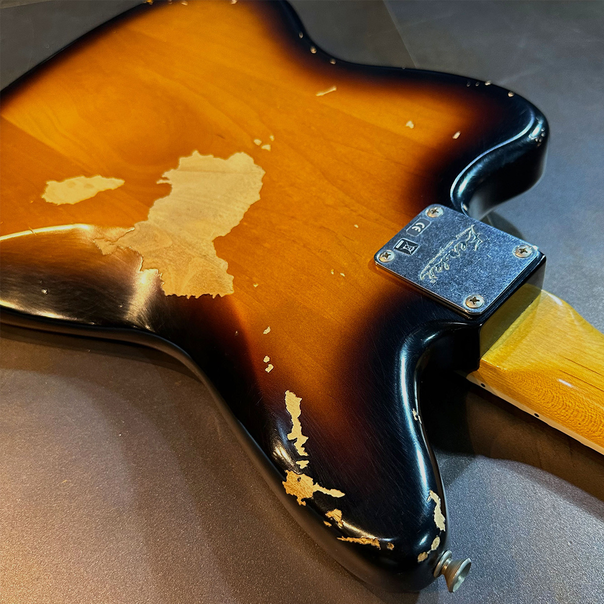 Fender Mexico Kurt Cobain Road Worn Jaguar | UNTAKE GUITARS（アン