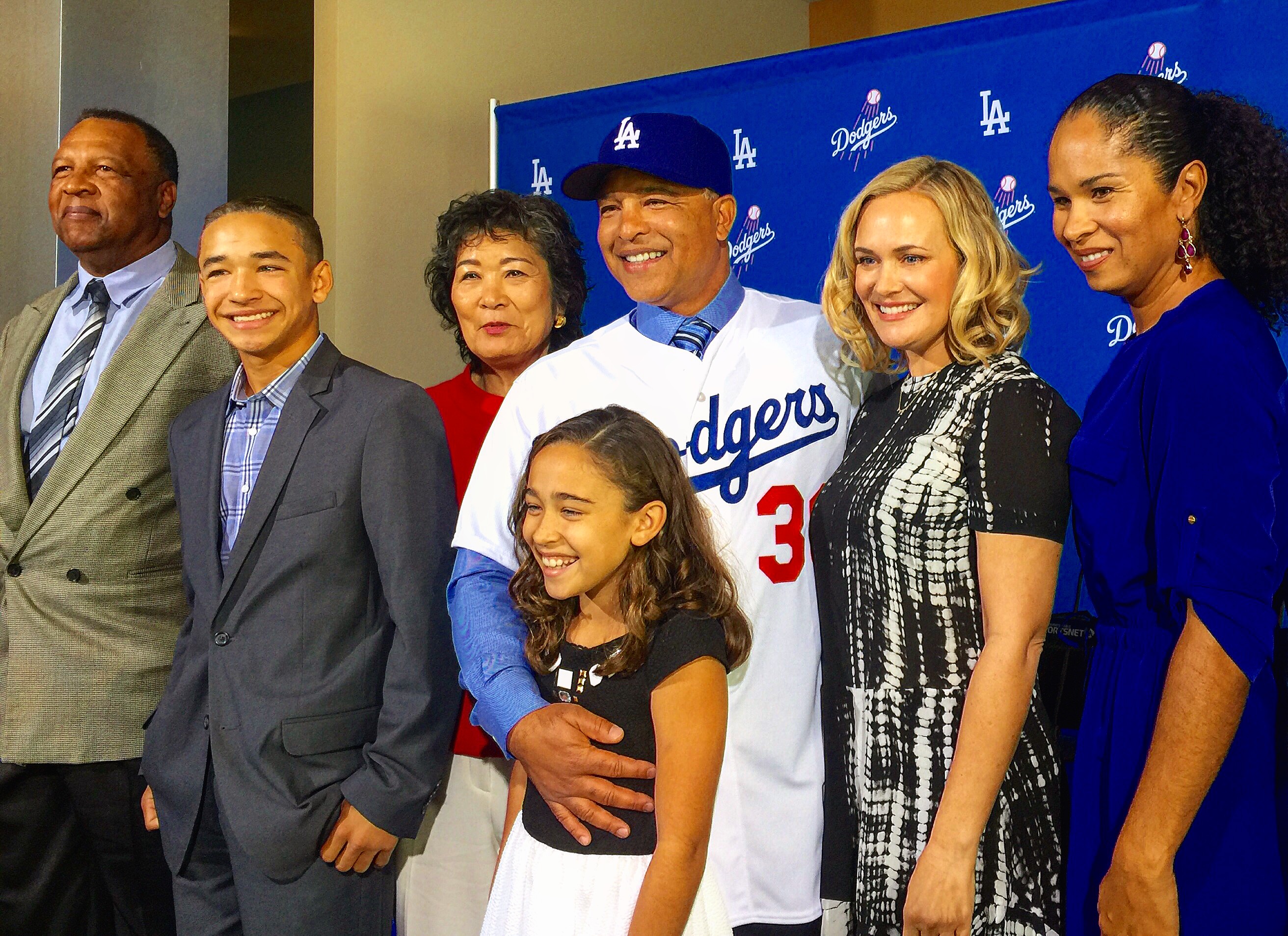 ドジャース新監督は沖縄生まれ! デーブ・ロバーツ氏、球団史上初の