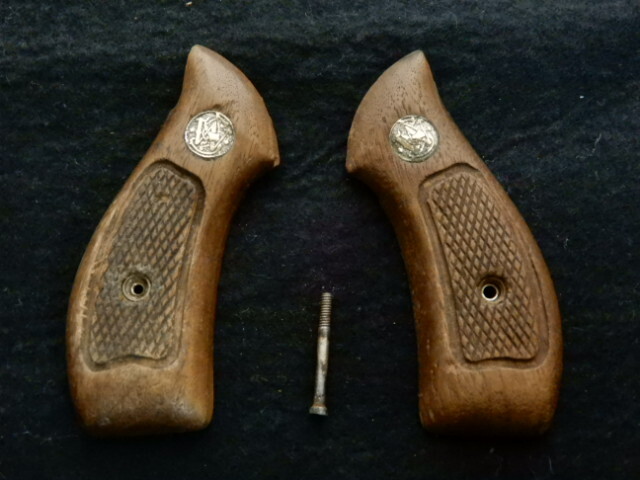 S&W純正 Nフレーム用 実物グリップ ④ S&W純正 Nフレーム用 実物