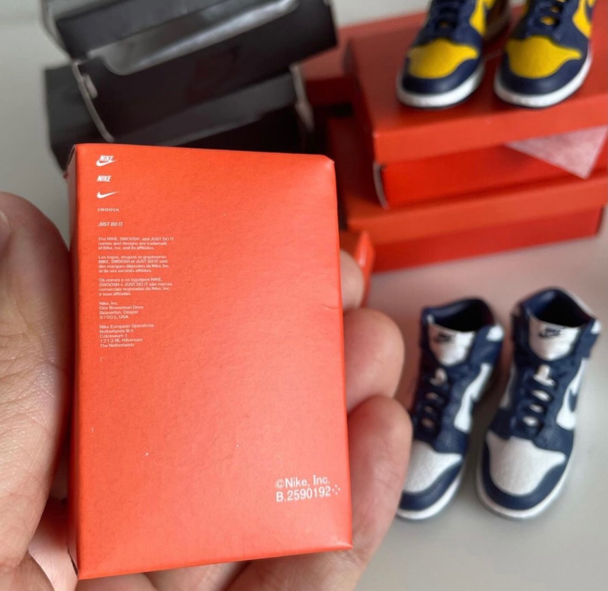 24時間回せるガシャポンオンラインにて「NIKE DUNK HIGH miniature