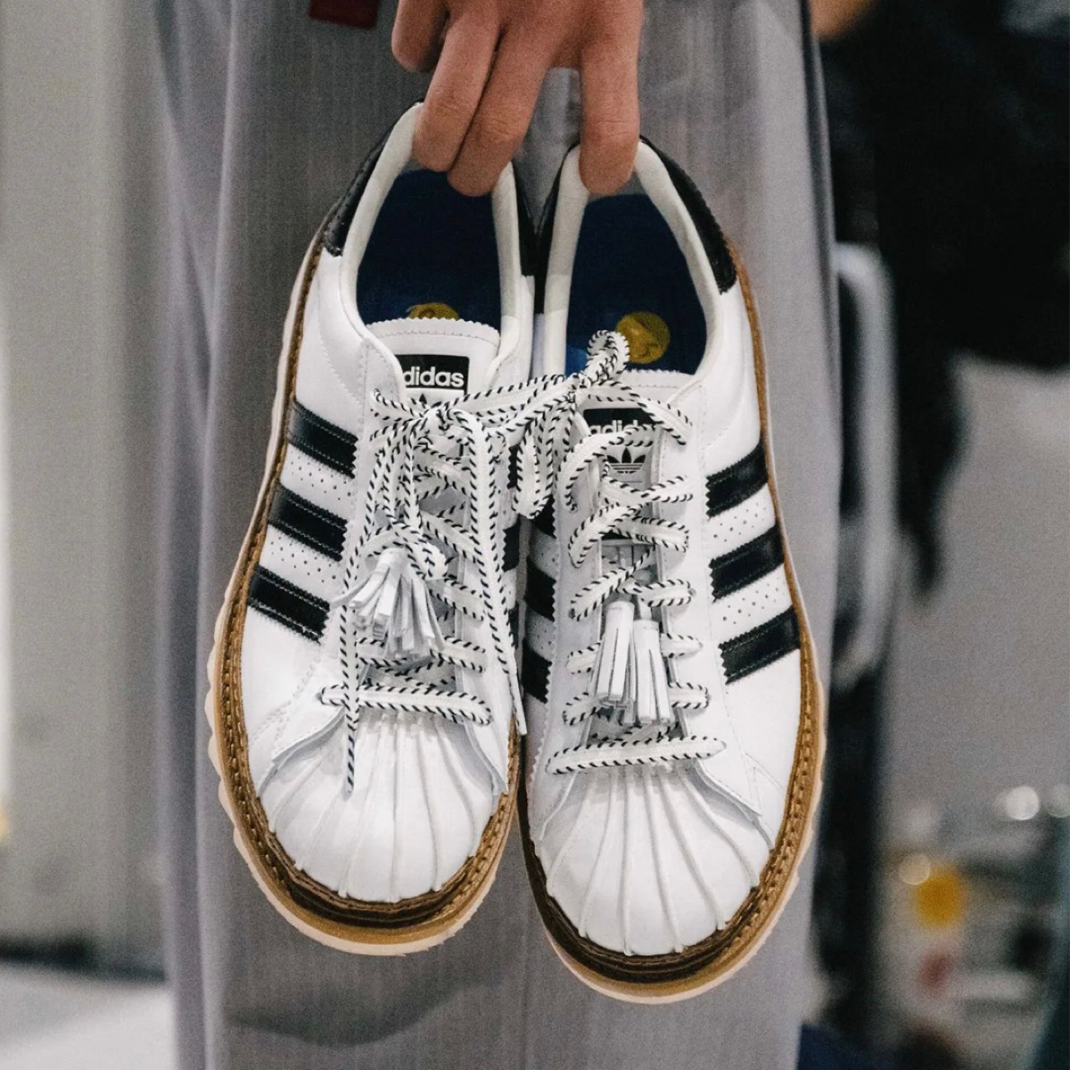CLOT × adidas Superstar by Edison Chen “White/Black”が国内2月23日