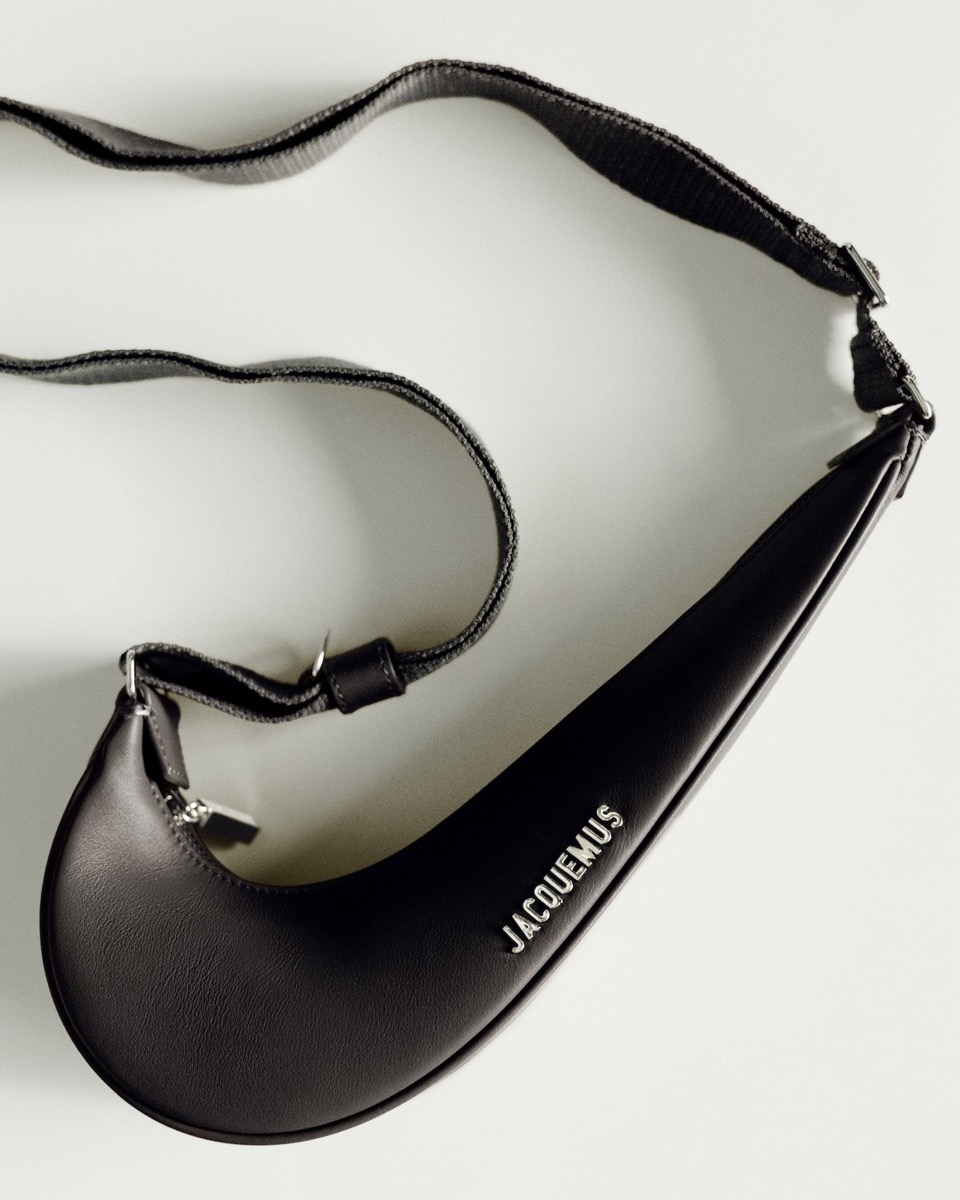 JACQUEMUS × Nike “Swoosh” Bag が2月27日に再販 | UP TO DATE