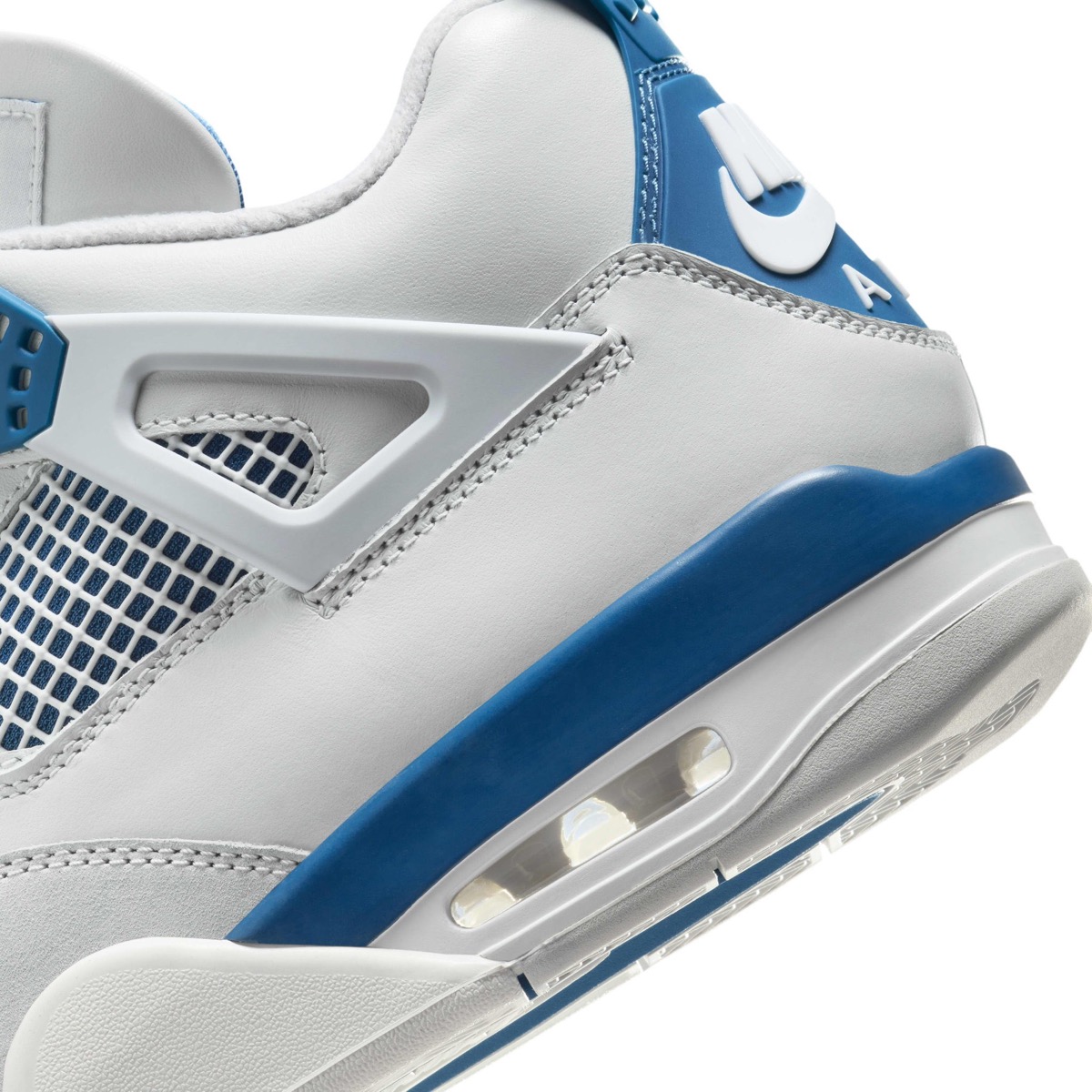 Nike Air Jordan 4 Retro “Military Blue”が国内5月4日に復刻発売