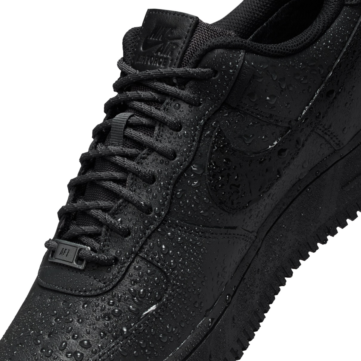 GORE-TEXとVibramソール搭載の Nike Air Force 1 Low GTX Vibram の新