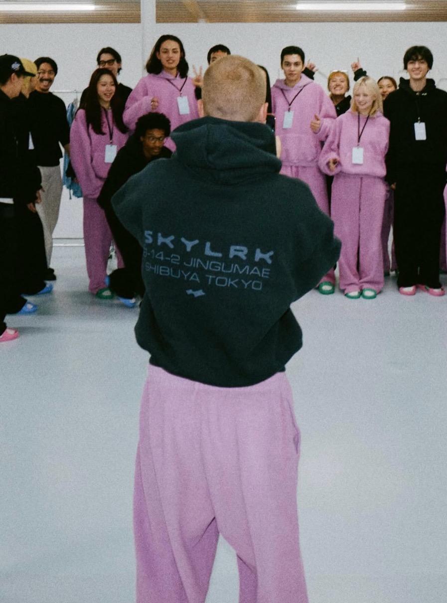 Justin Bieber 新ブランド『SKYLRK』の東京POP-UPが12月4日から12月7日