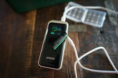 いちいち電池買い直すのやめました。USBで直接充電できるコレが快適