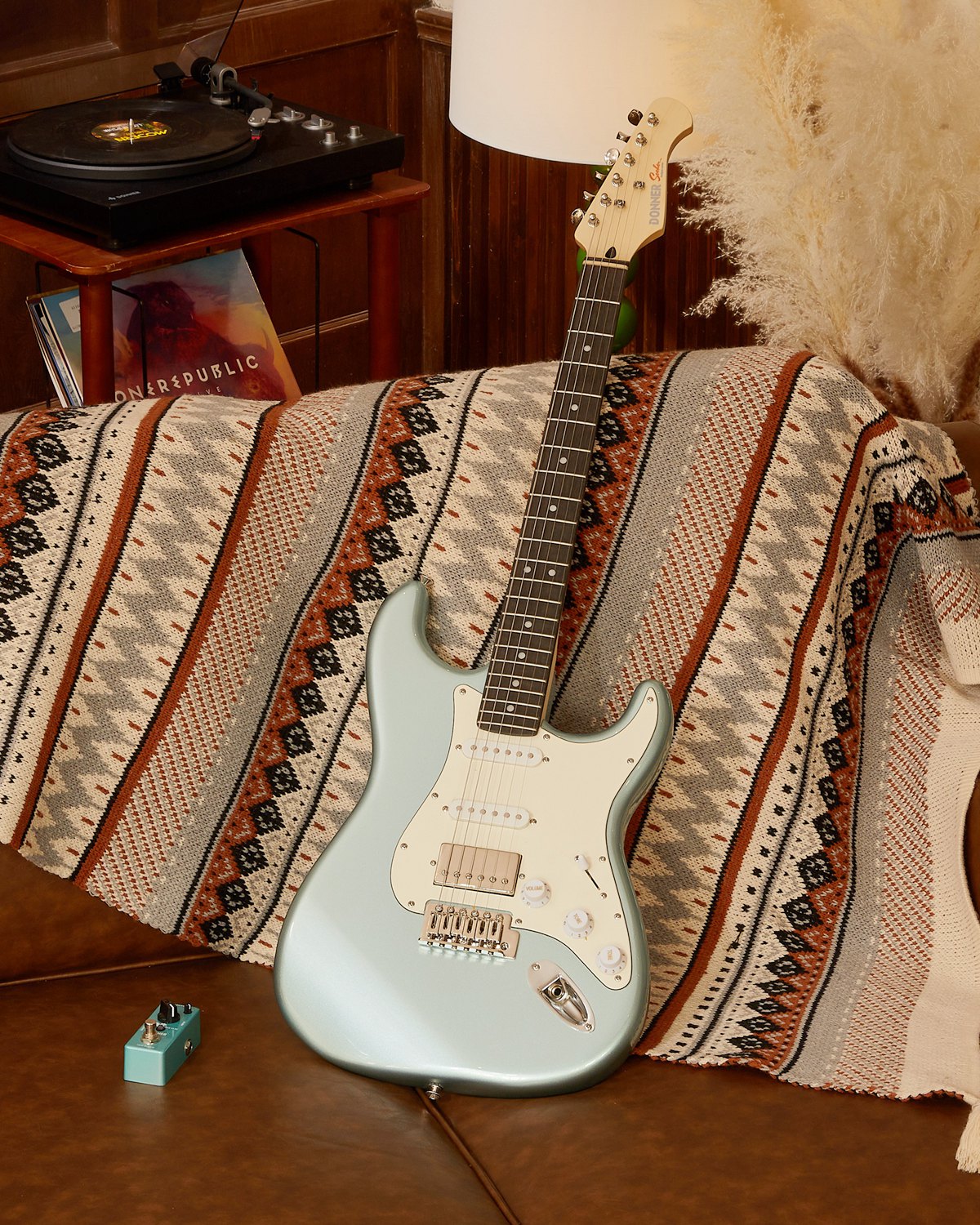 DST-152 HSS w/Coil Split Electric Guitar Kit with AMP Donner