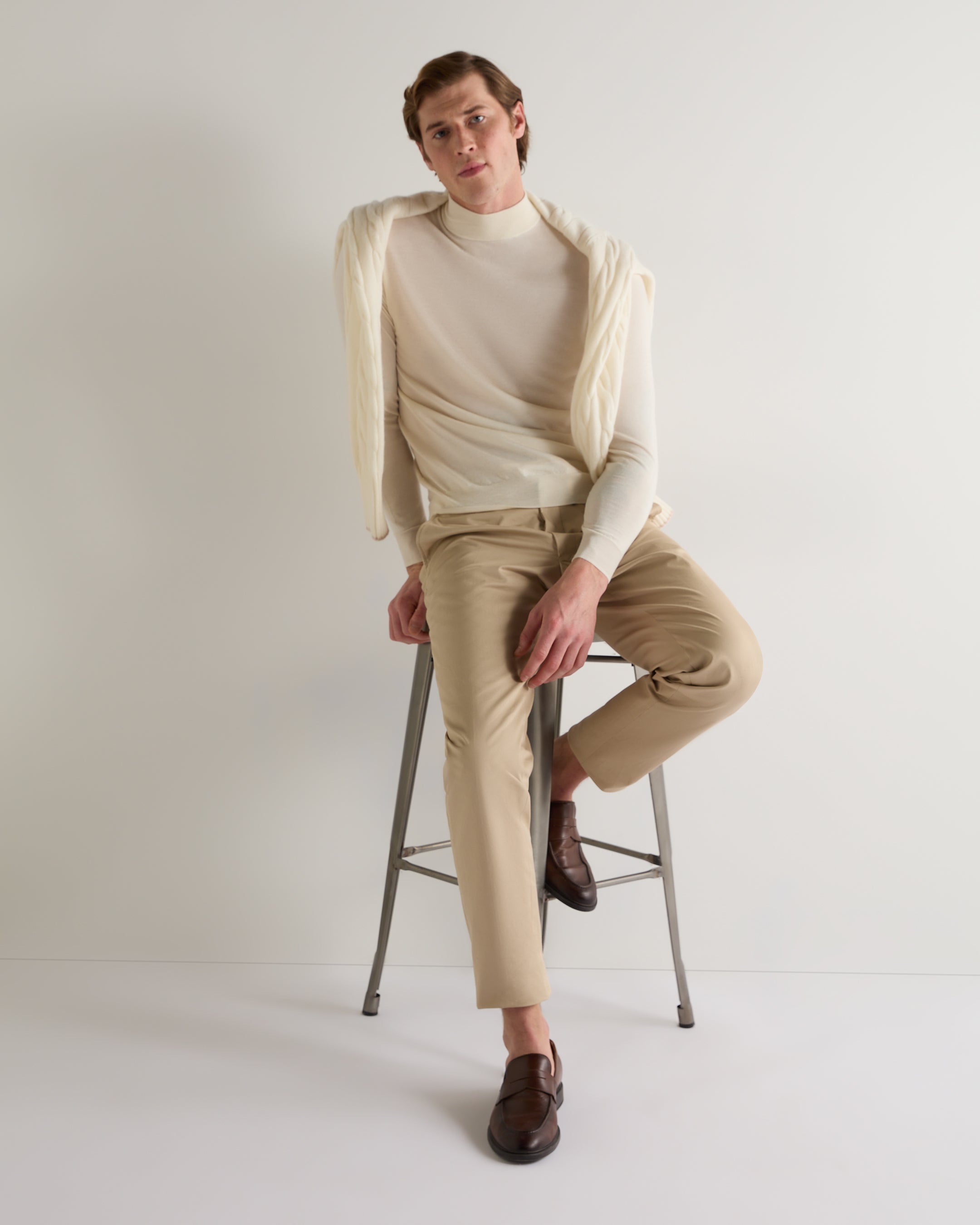 Men's Fine Gauge Cashmere Mock Turtle Neck Jumper New Ivory | N.Peal