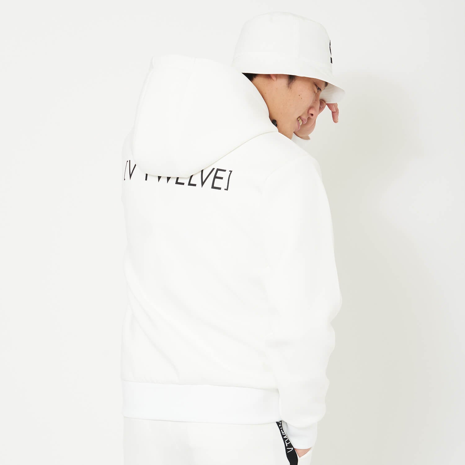 V12 ゴルフ メンズ パーカー CIRCLE LION PARKA | 【公式通販】