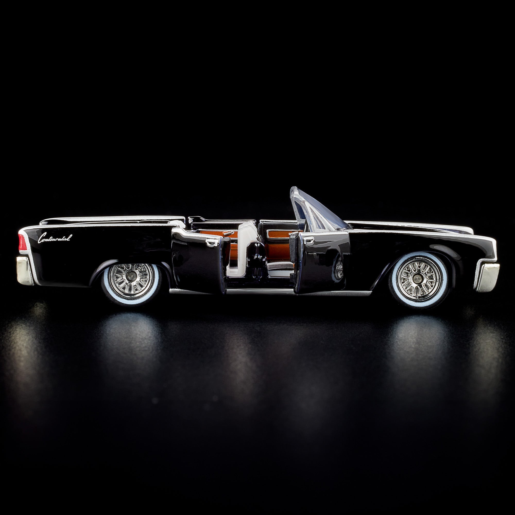 Hot Wheels RLC Exclusive '61 Lincoln Continental – VALOR HYPE