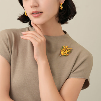 VBRV5102__Y2 ミモザ ブローチ｜ブローチ｜ヴァンドームブティック