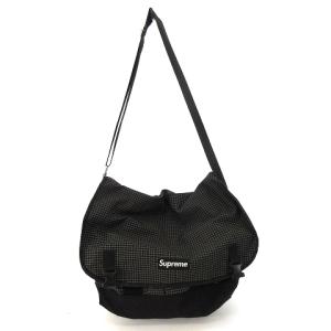 ボックスロゴ メッセンジャーバッグ ショルダーバッグ フラップ 留め具