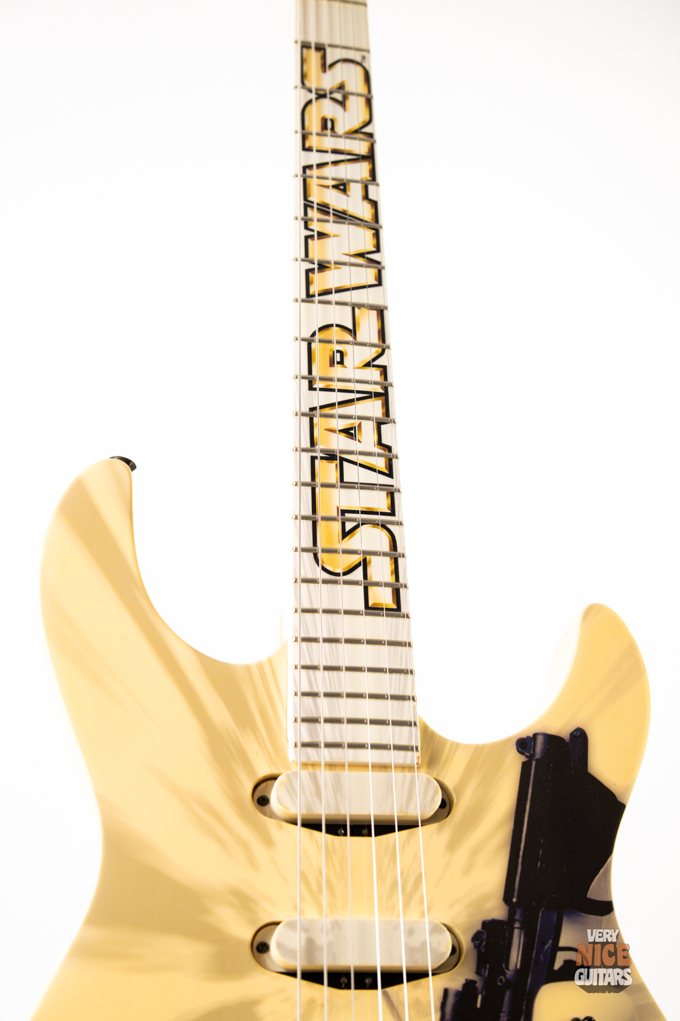 Fernandes Retrorocket Star Wars Stormtrooper – Very Nice Guitars